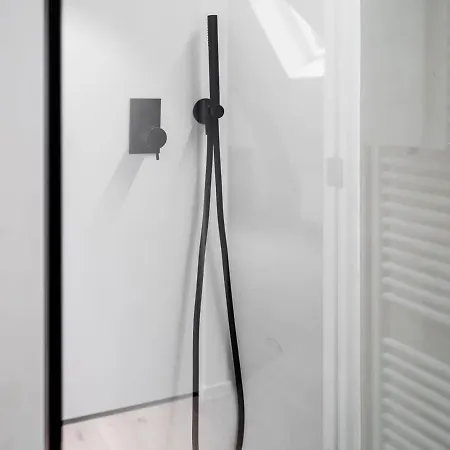 Stylishly Renovated With View Γάνδη