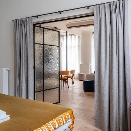Διαμέρισμα Stylishly Renovated With View