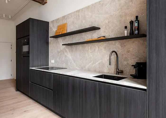 Huswell - Stylishly Renovated With View Appartement Gand