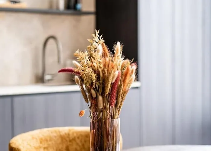 Huswell - Stylishly Renovated With View Appartement *